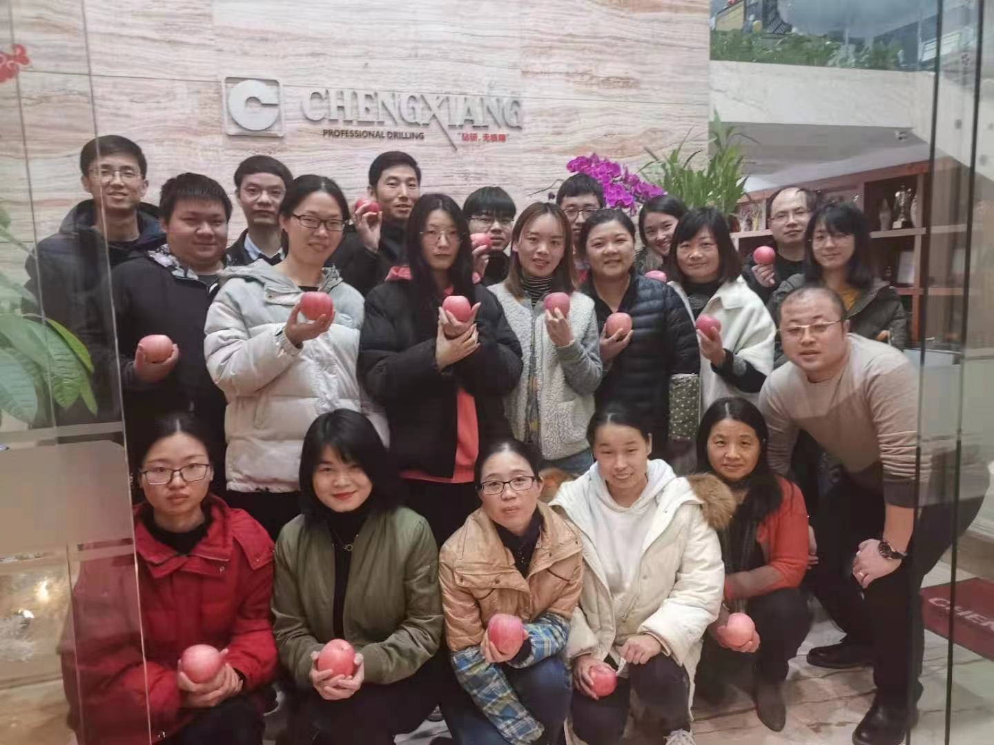 風勁帆滿圖新志，砥礪奮進正此時